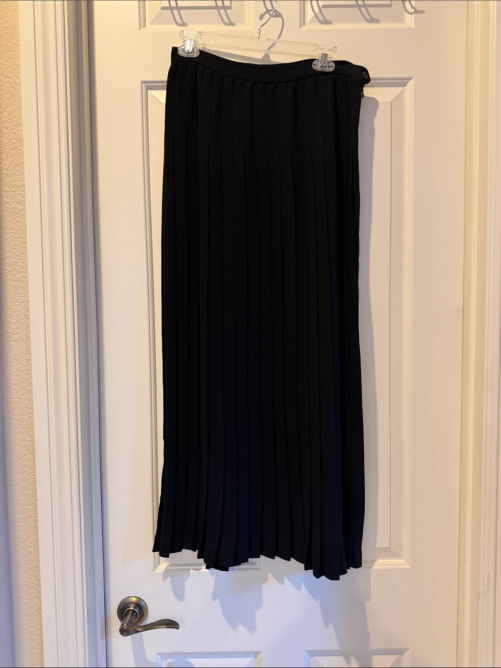 Elegant Black Pleated Maxi Skirt